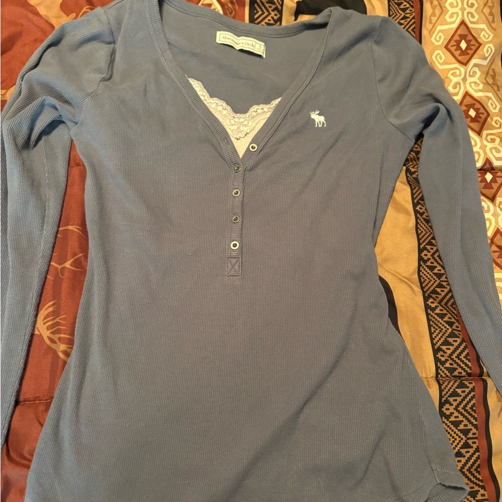 Abercrombie & Fitch light blue Top - Picture 2 of 3